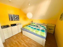 Schlafzimmer DG Alle Generationen unter einem Dach- Mehrfamilienhaus in Gehren zu verkaufen