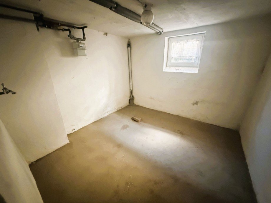 Keller Doppelhaush�lfte Ilmenau