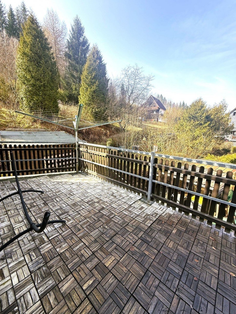 Holzterrasse mit Garten Freizeitimmobilie Masserberg