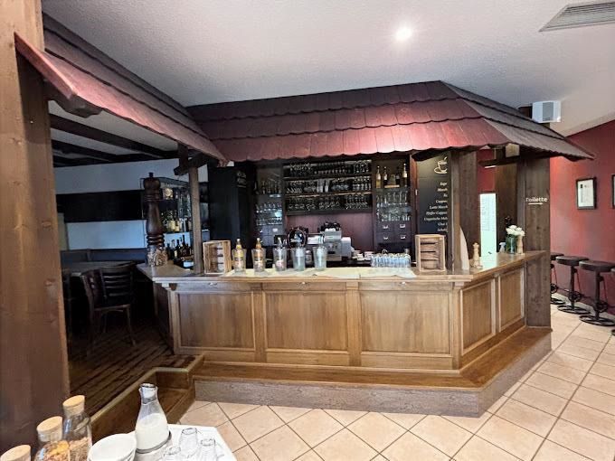 Gem�tliche Bar mit Tresen Gastronomie Neuhaus am Rennweg