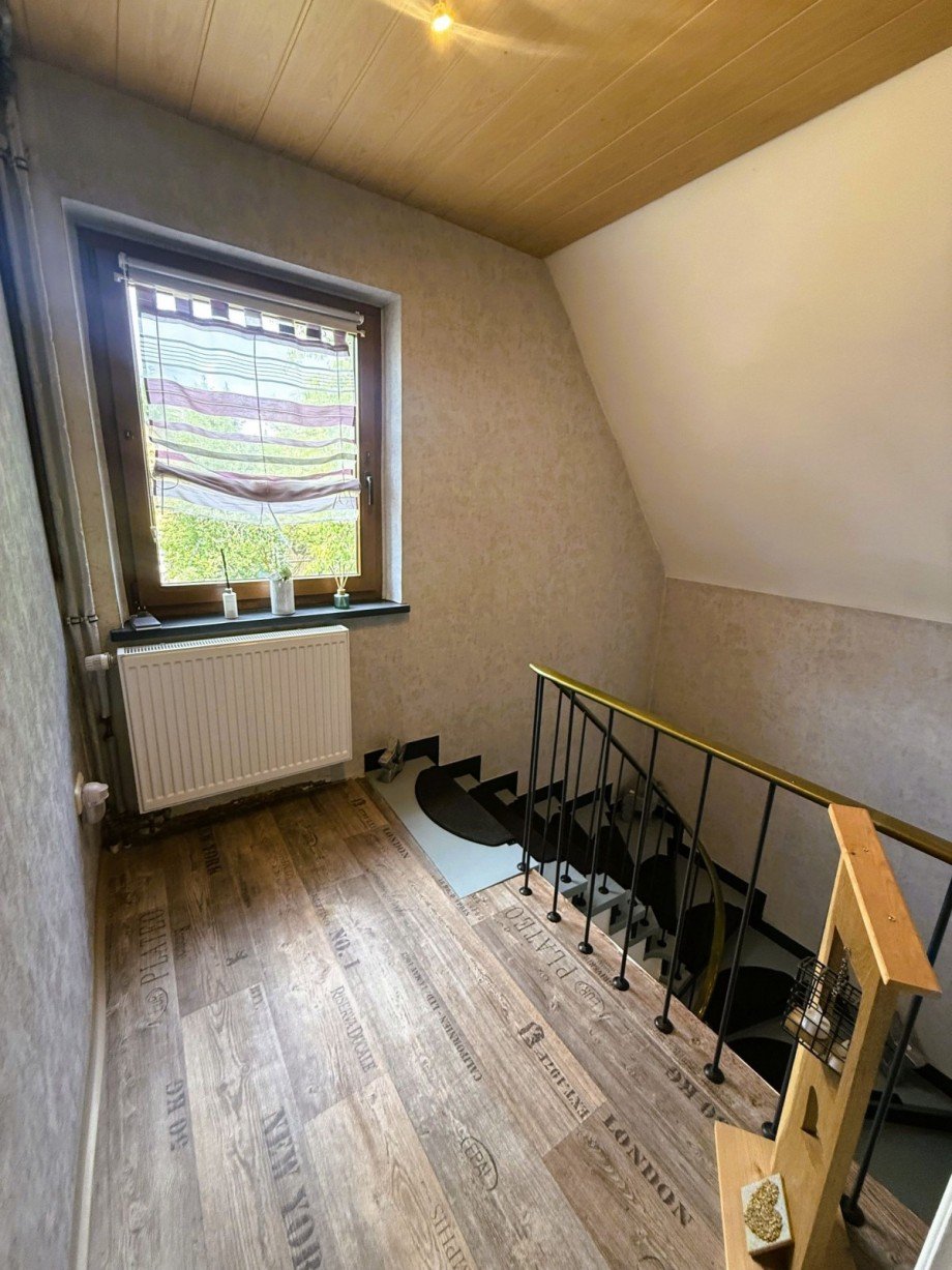Treppenhaus mit Fenster Einfamilienhaus Steinbach am Wald