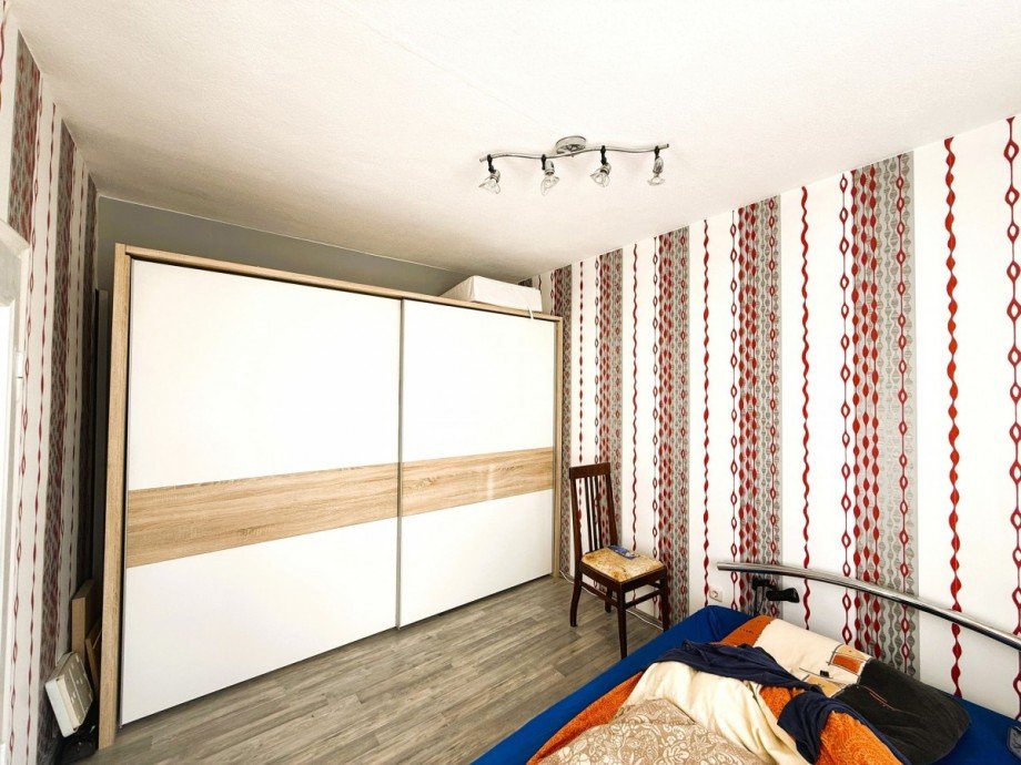 Schlafzimmer 1. OG Mehrfamilienhaus Ilmenau