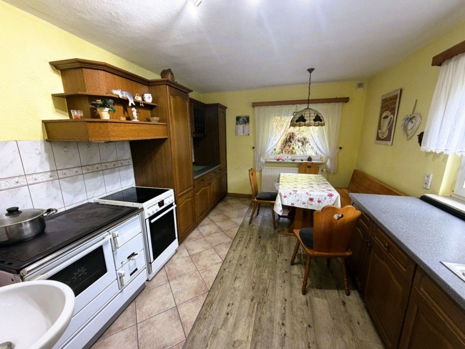 Gem�tliche Landhausk�che Mehrfamilienhaus Katzh�tte