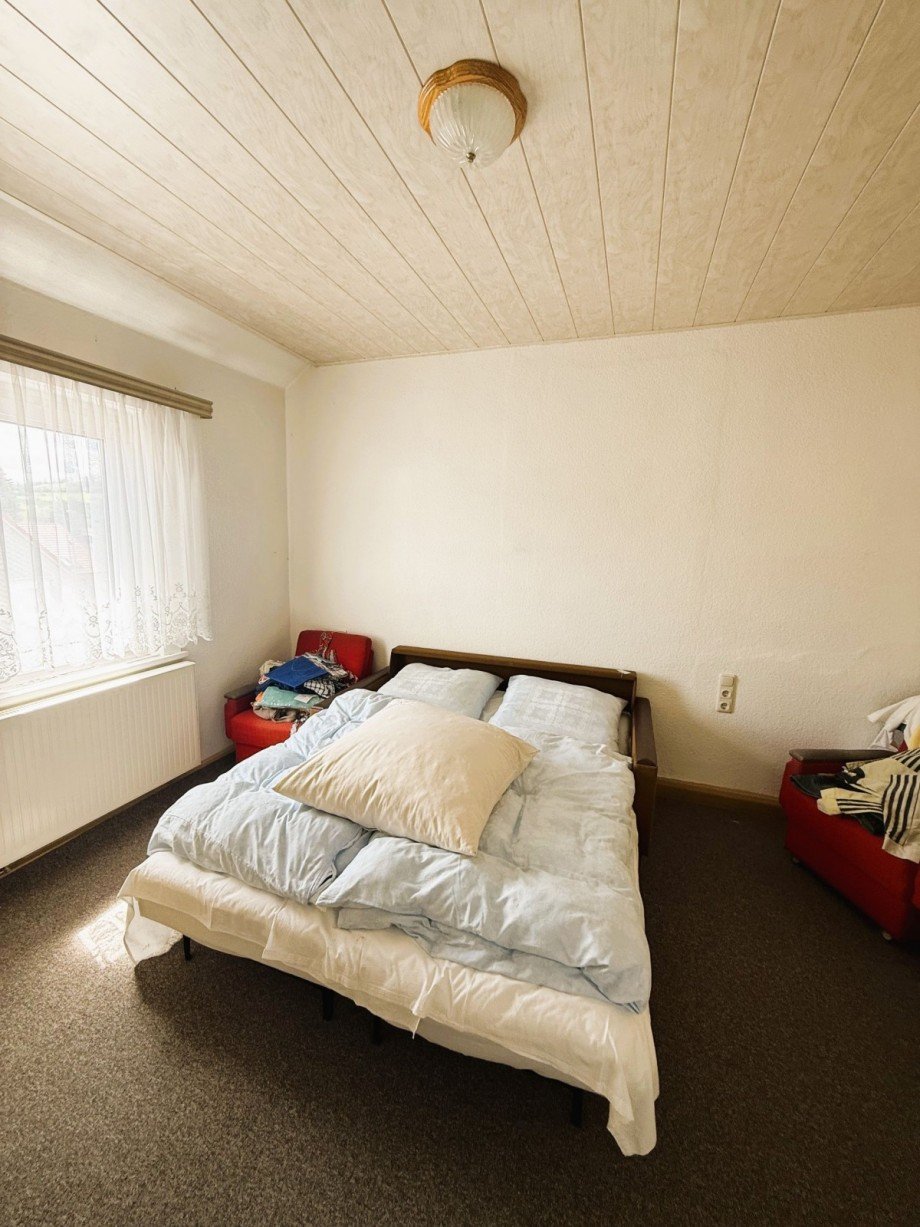 Gem�tliches Schlafzimmer Mehrfamilienhaus Ilmenau