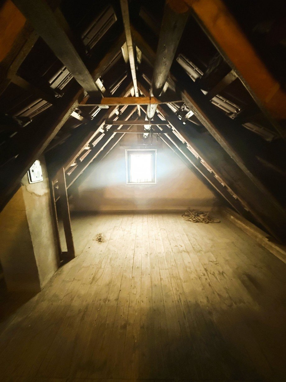 Dachboden Doppelhaush�lfte Viernau