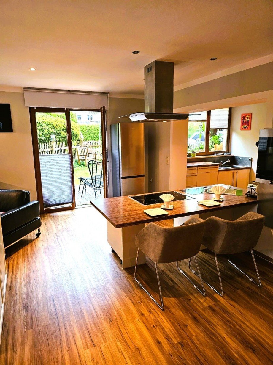 Moderne K�che mit Insel Freizeitimmobilie Masserberg