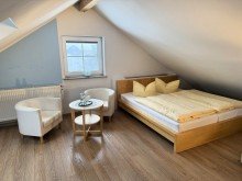 Gem�tliches Dachzimmer Traumimmobilie direkt am Rennsteig- Hotel & Gastonomie zur vielseitigen Nutzung zu verkaufen
