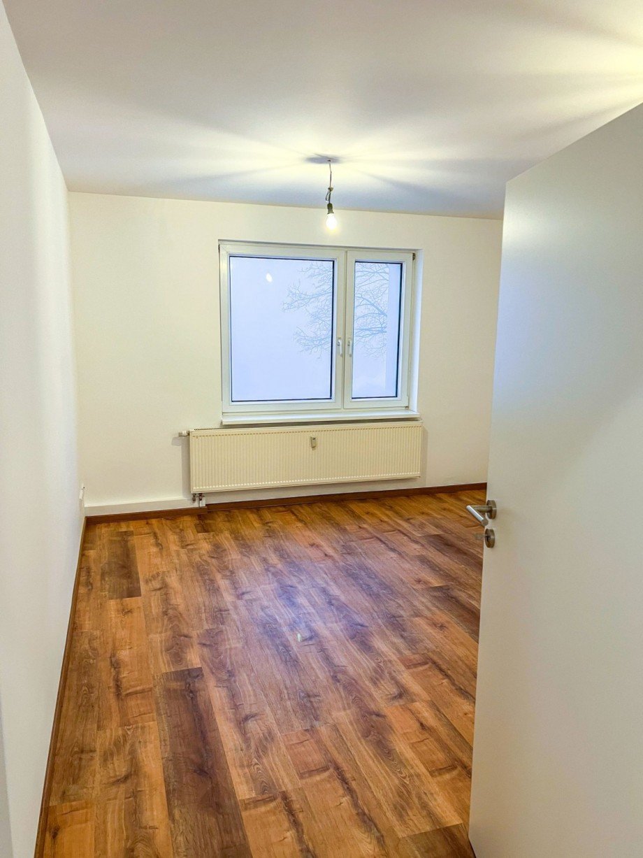 Wohnzimmer Etagenwohnung Gro�breitenbach