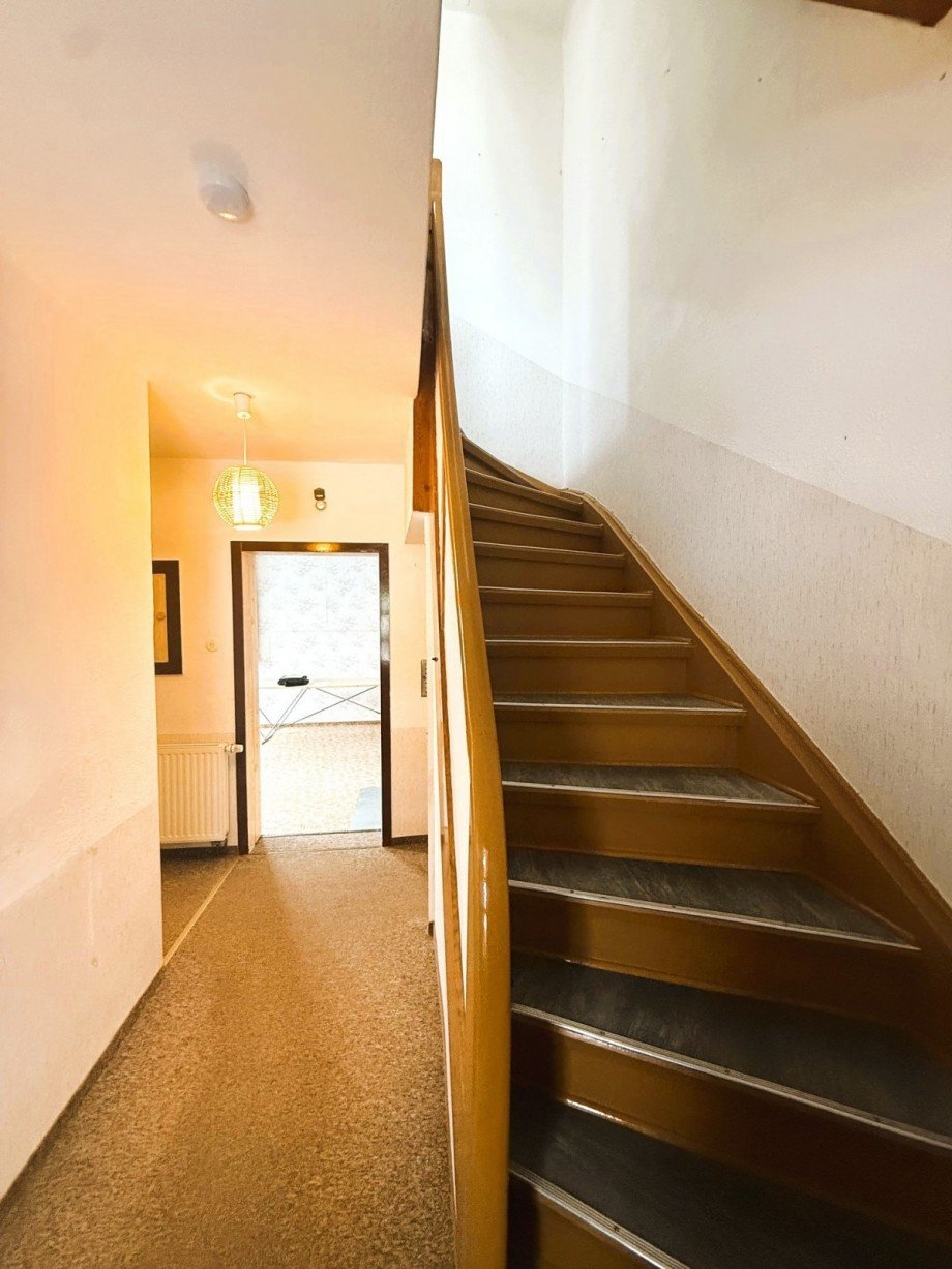 Treppenhaus Doppelhaush�lfte Viernau