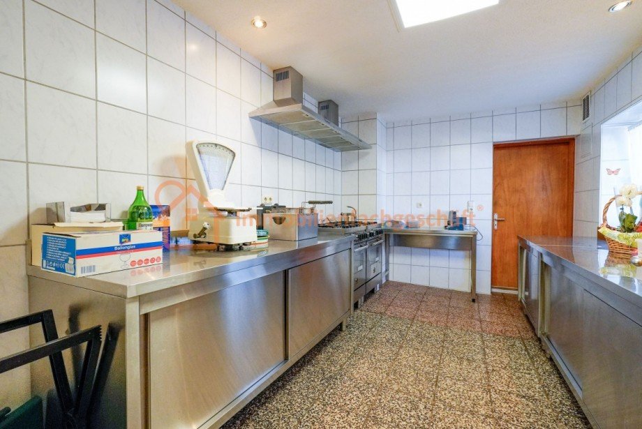 Moderne Gastrok�che Haus Neuhaus