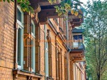 Fassadenfront Wohnen mit Blick �ber Ilmenau