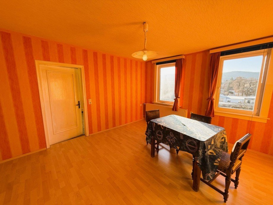 Wohnzimmer DG Mehrfamilienhaus Ilmenau