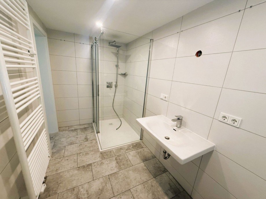 Modernes Badezimmer Etagenwohnung Zella-Mehlis