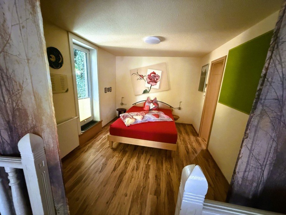 Gem�tliches Schlafzimmer Mehrfamilienhaus Neuhaus am Rennweg OT Limbach