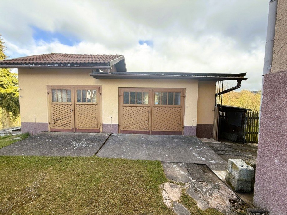 Doppelhaush�lfte mit Garage Doppelhaush�lfte Viernau