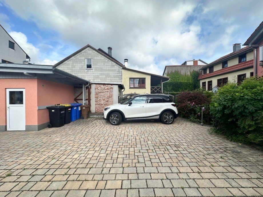 Stellplatz im Hof Dachgeschosswohnung Ilmenau
