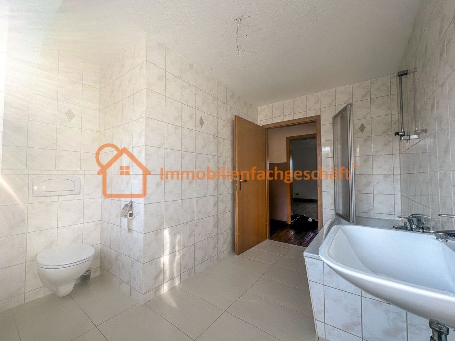 Bad Dachgeschosswohnung Ilmenau