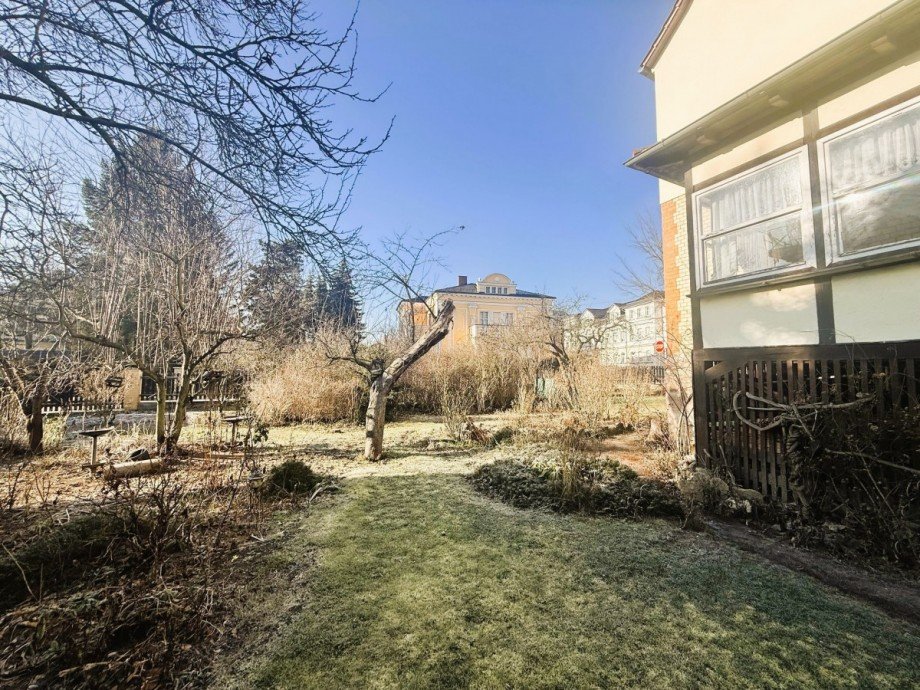 Garten hinter Haus Mehrfamilienhaus Rudolstadt