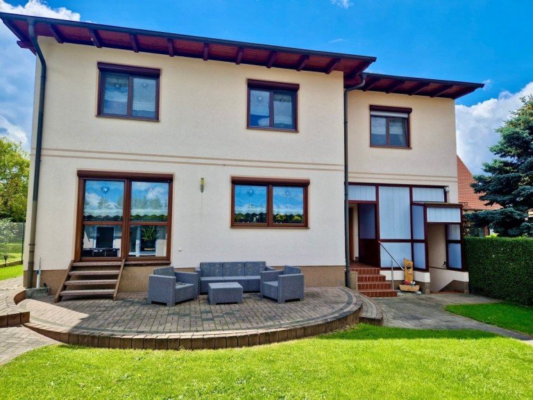 Au�enansicht I Ilmenau Einfamilienhaus Idyllischer Familientraum mit gehobenem Komfort- einziehen und wohlf�hlen!