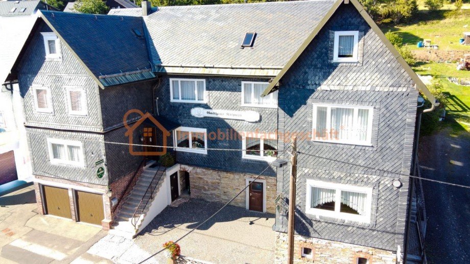 Wohn- und Gesch�ftshaus Haus Neuhaus