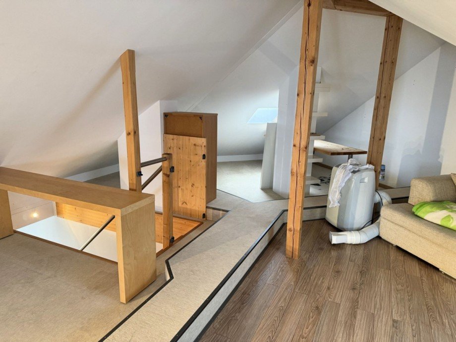 Modernes Dachgeschosszimmer Gastronomie Neuhaus am Rennweg