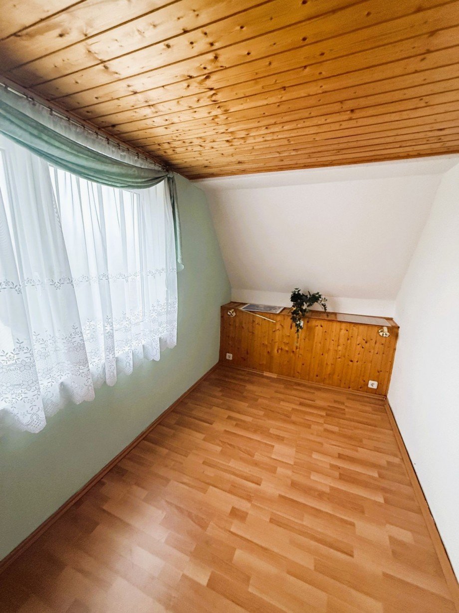 Lichtdurchfluteter Raum Einfamilienhaus Gro�breitenbach