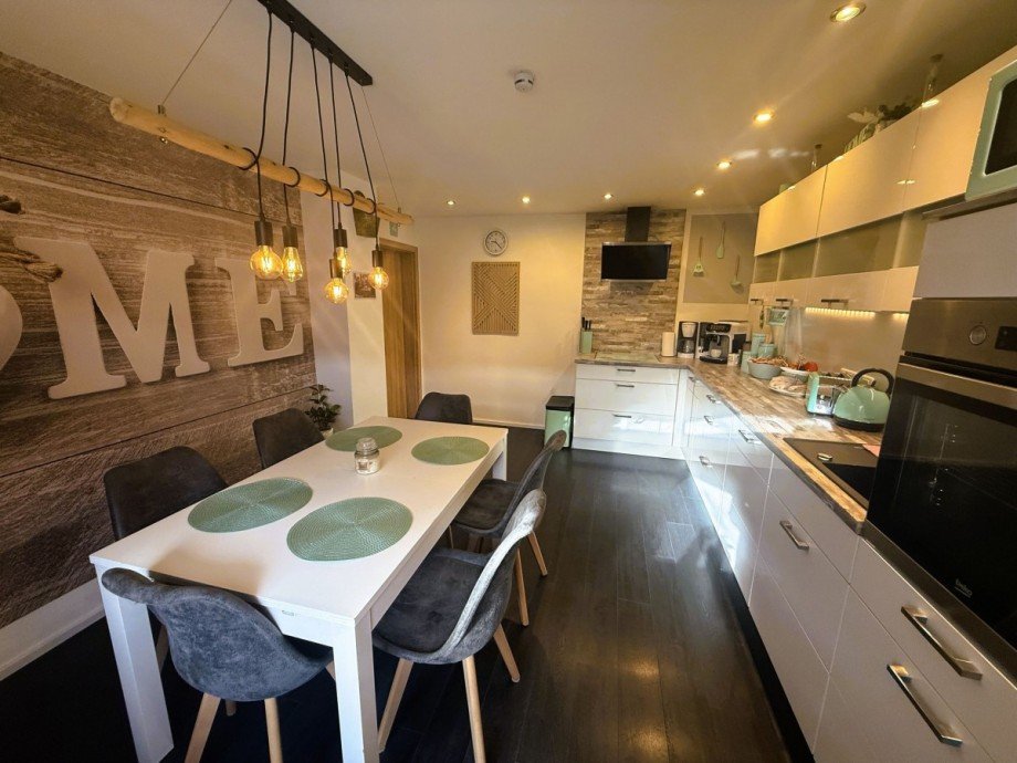 Moderne K�che mit Essbereich Doppelhaush�lfte Ilmenau