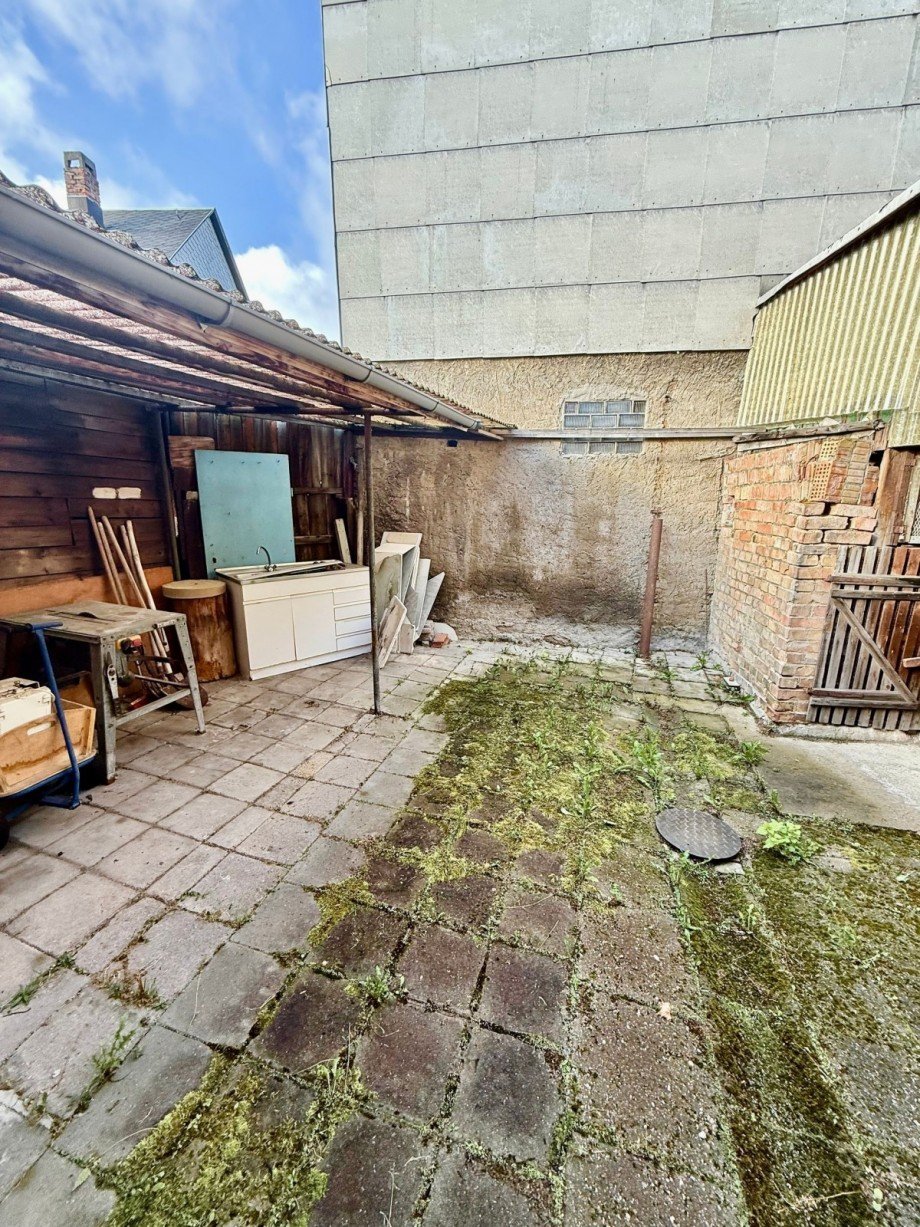 Hof mit Werkstattbereich Einfamilienhaus Geratal