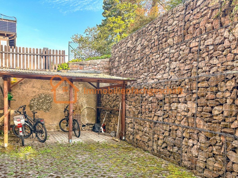sichere Fahrradabstellm�glichkeit im Innenhof Dachgeschosswohnung Ilmenau