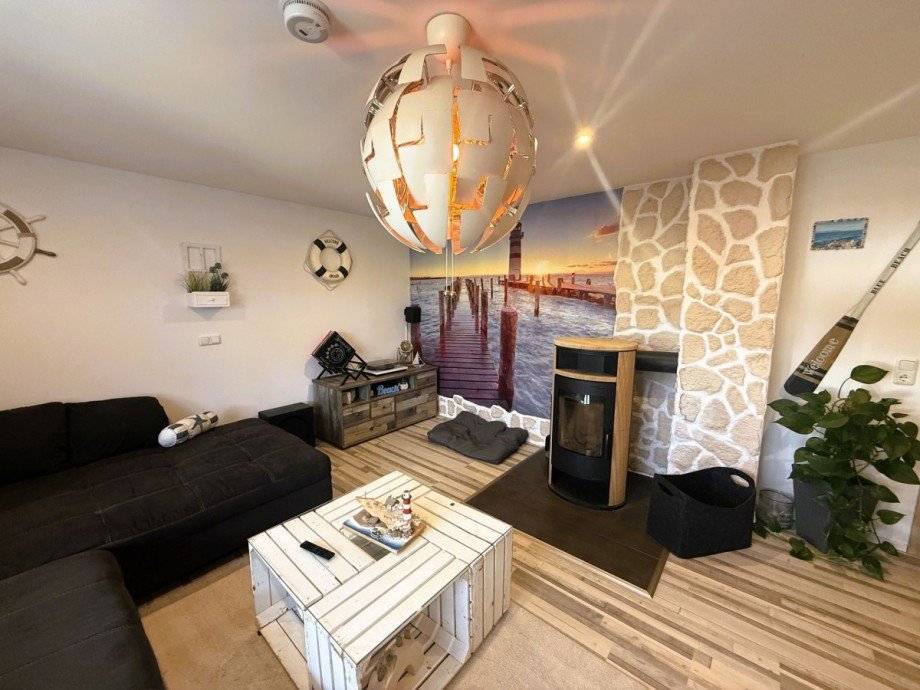 Wohnzimmer mit Kamin Doppelhaush�lfte Ilmenau