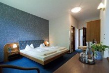 Modernes Hotelzimmer Die perfekte Pflegeimmobilie- barrierefreies Traumobjekt direkt am Rennsteig zu verkaufen!
