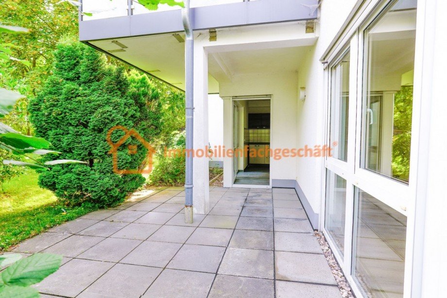 Gro�z�gige Terrasse Erdgeschosswohnung Ilmenau