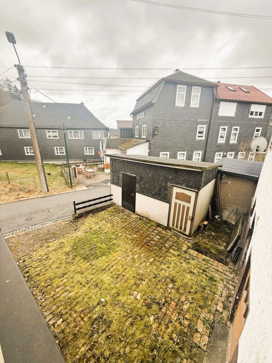 Mehrfamilienhaus im Gr�nen Mehrfamilienhaus Gro�breitenbach