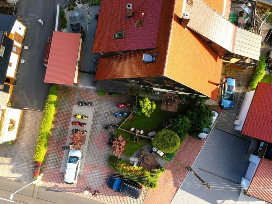 Luftaufnahme Haus und Garten Freizeitimmobilie Masserberg