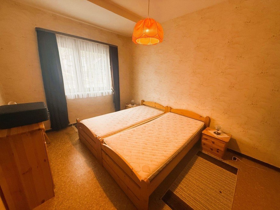 Gem�tliches Schlafzimmer Mehrfamilienhaus Gro�breitenbach