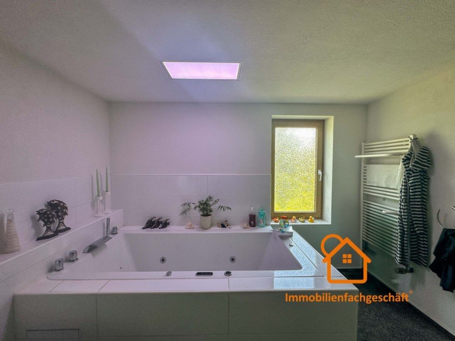 Modernes Badezimmer Einfamilienhaus Neuhaus am Rennweg
