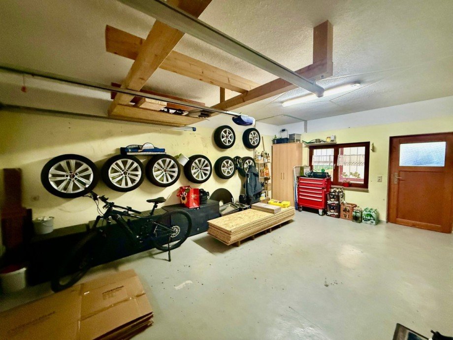 Ger�umige Garage Einfamilienhaus Ilmenau