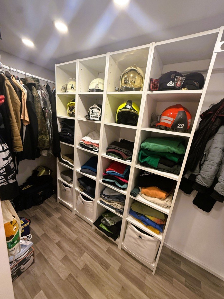 Garderobe mit Regalsystem Doppelhaush�lfte Ilmenau