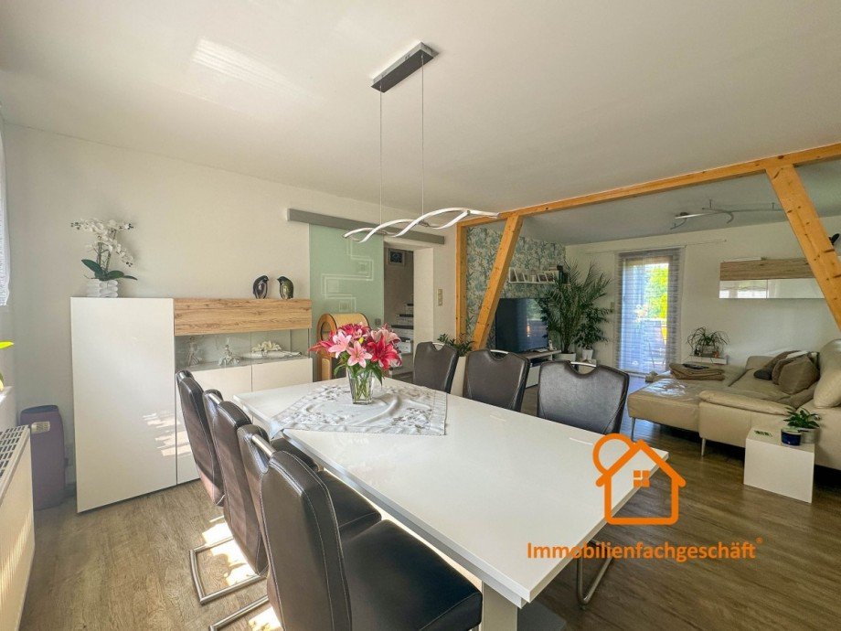 Modernes Esszimmer Einfamilienhaus Neuhaus am Rennweg