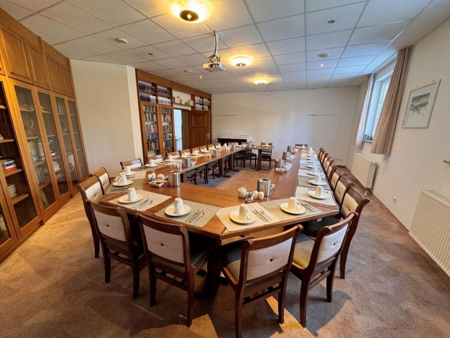 Konferenzraum mit Tisch sonstige Neuhaus am Rennweg