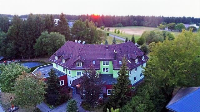 Au�enansicht II Gastronomie Neuhaus am Rennweg