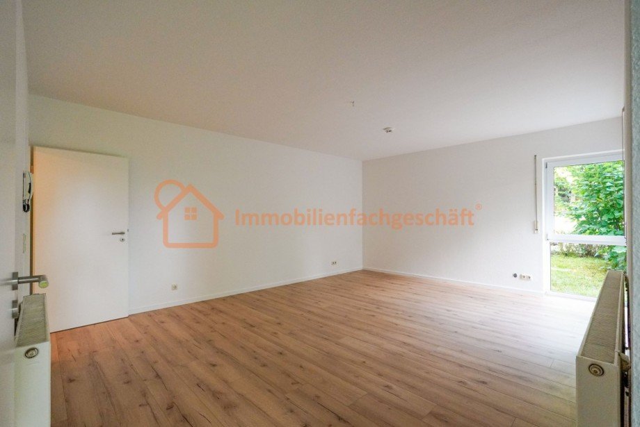 Helles Wohnzimmer Erdgeschosswohnung Ilmenau