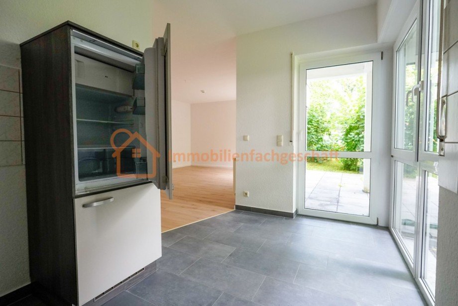 Moderne K�che mit Terrasse Erdgeschosswohnung Ilmenau