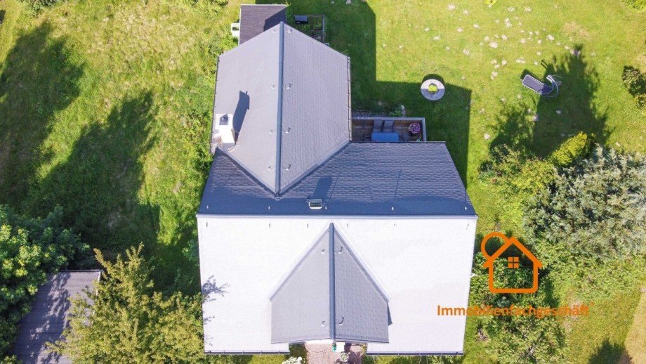 Hausdach von oben Einfamilienhaus Neuhaus am Rennweg