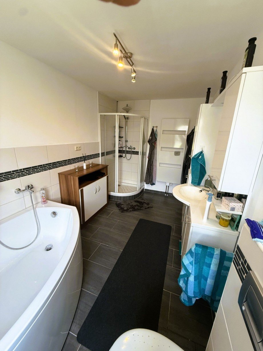 Modernes Badezimmer Einfamilienhaus Steinbach am Wald