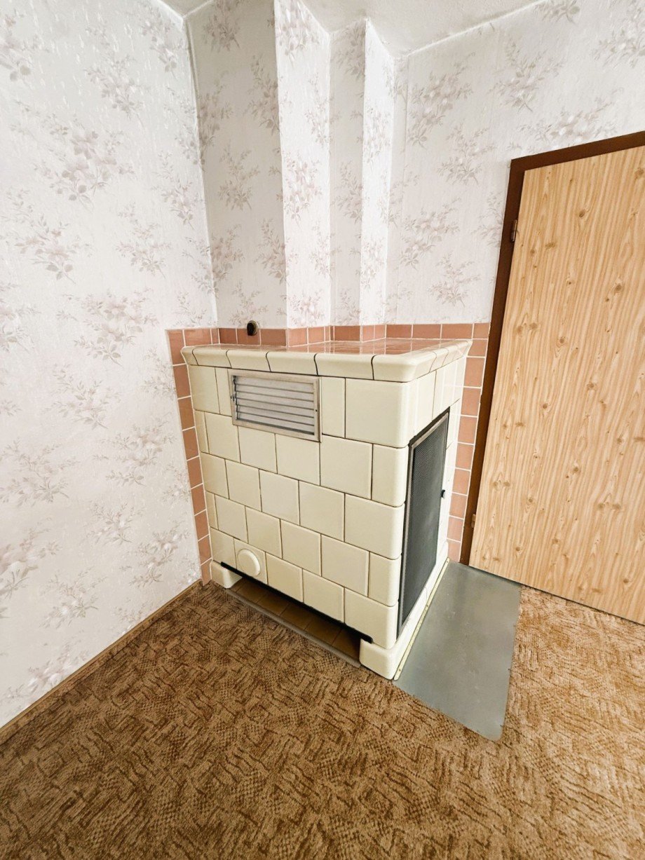 Kachelofen Doppelhaush�lfte Viernau