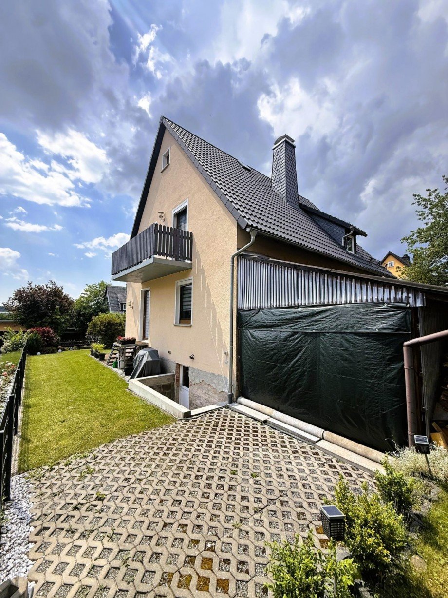 Gelbes Haus mit Garten Einfamilienhaus Steinbach am Wald