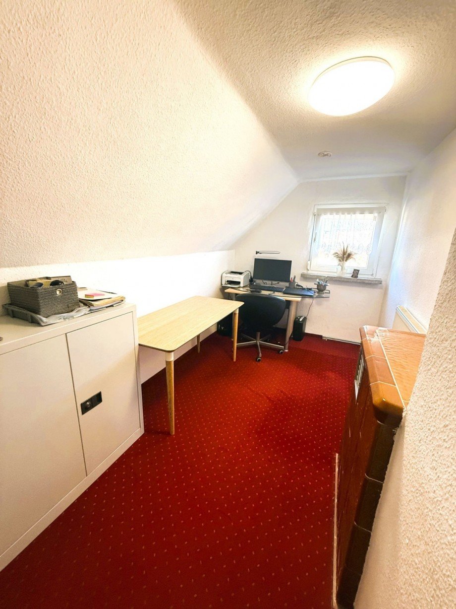 Kinderzimmer / B�ro DG Doppelhaush�lfte Arnstadt