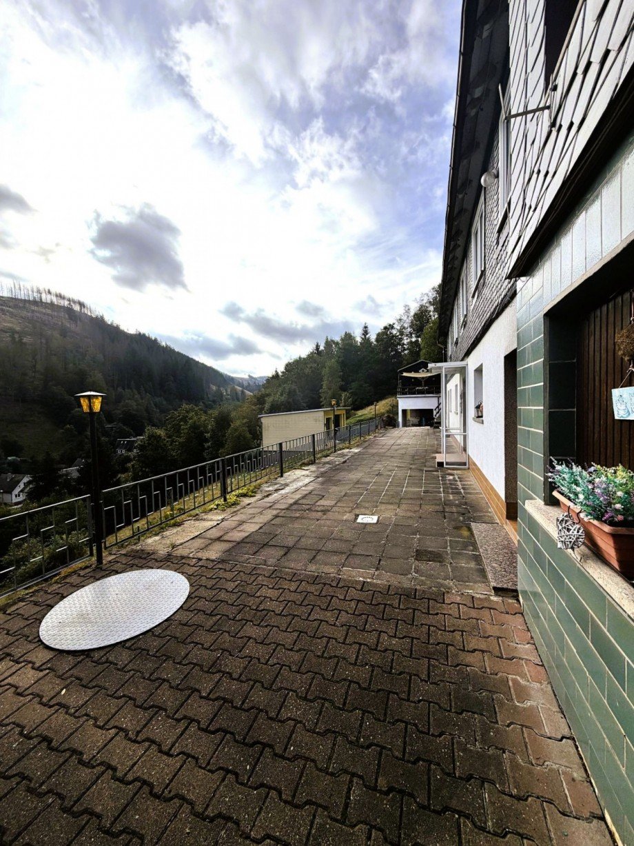 Terrasse mit Bergblick Mehrfamilienhaus Katzh�tte