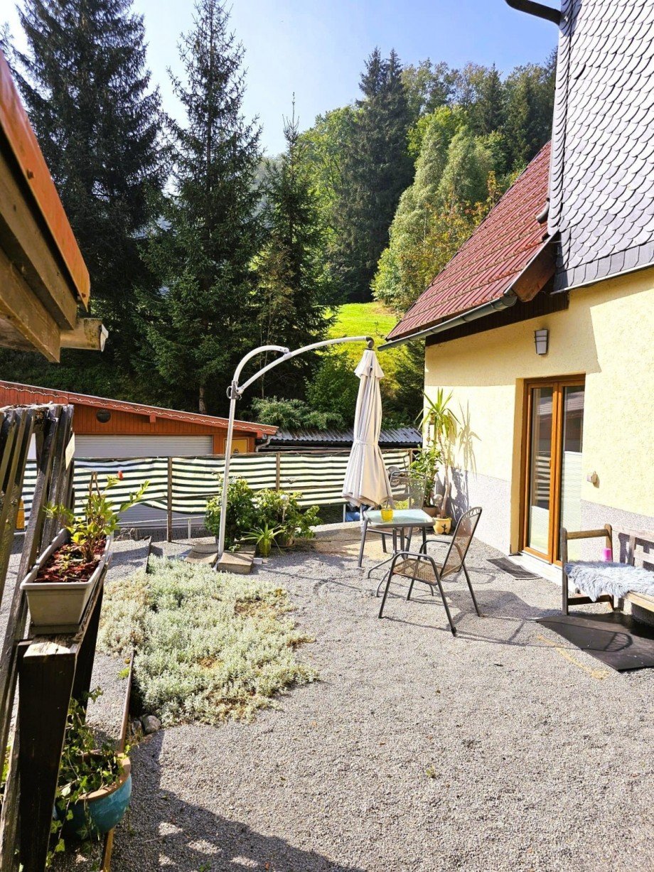 Sonniger Terrassenbereich Freizeitimmobilie Masserberg